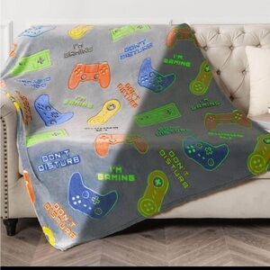 Glow in dark video game blanket